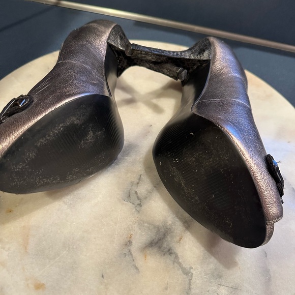 Guess Heels Metallic Champagne Color & Black Animal Print On Heel & Buck… - Picture 7 of 14